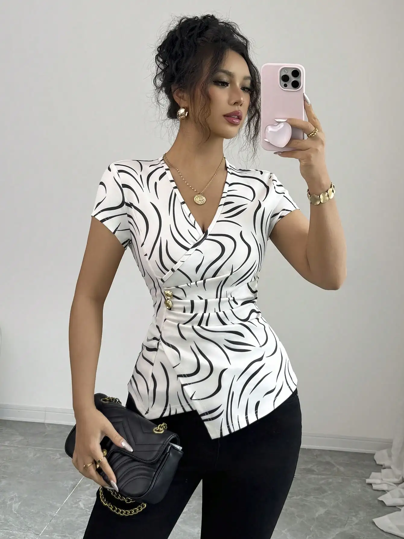 

Женская блузка с V-образным вырезом и принтом зебры, с оборками и золотыми пуговицами, элегантный топ с коротким рукавом для повседневной носки, свиданий и офиса