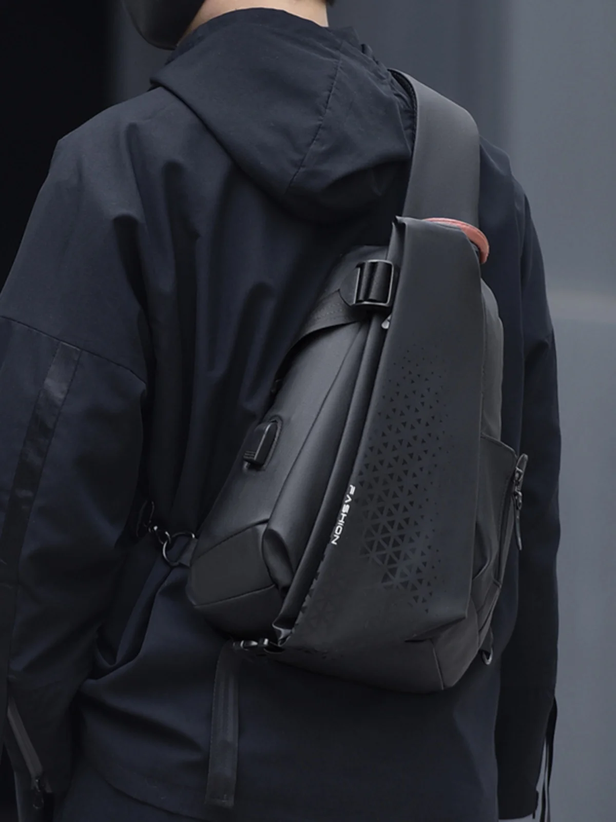 

Мужская сумка-кроссбоди Spor 2023: Новинка, модная, вместительная, для мотоциклистов, трендовая нагрудная сумка из нейлона на молнии...