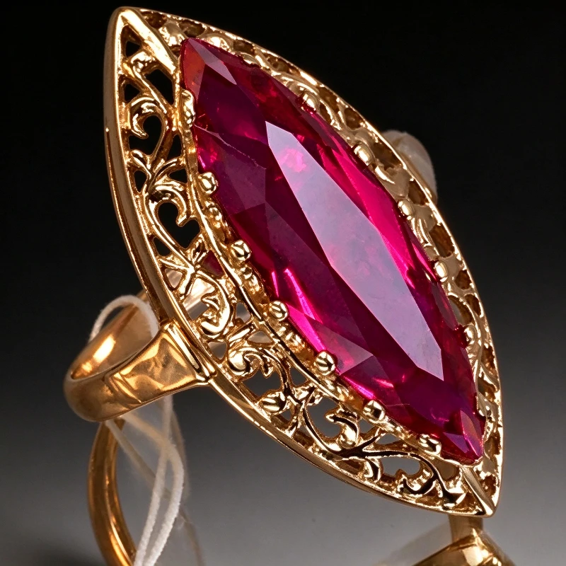 Vintage Kupfer Material Handwerker handgeschnitzt Muster Hohlring eingelegt mit rotem Pferdeauge synthetischer Zirkon Ring Schmuck