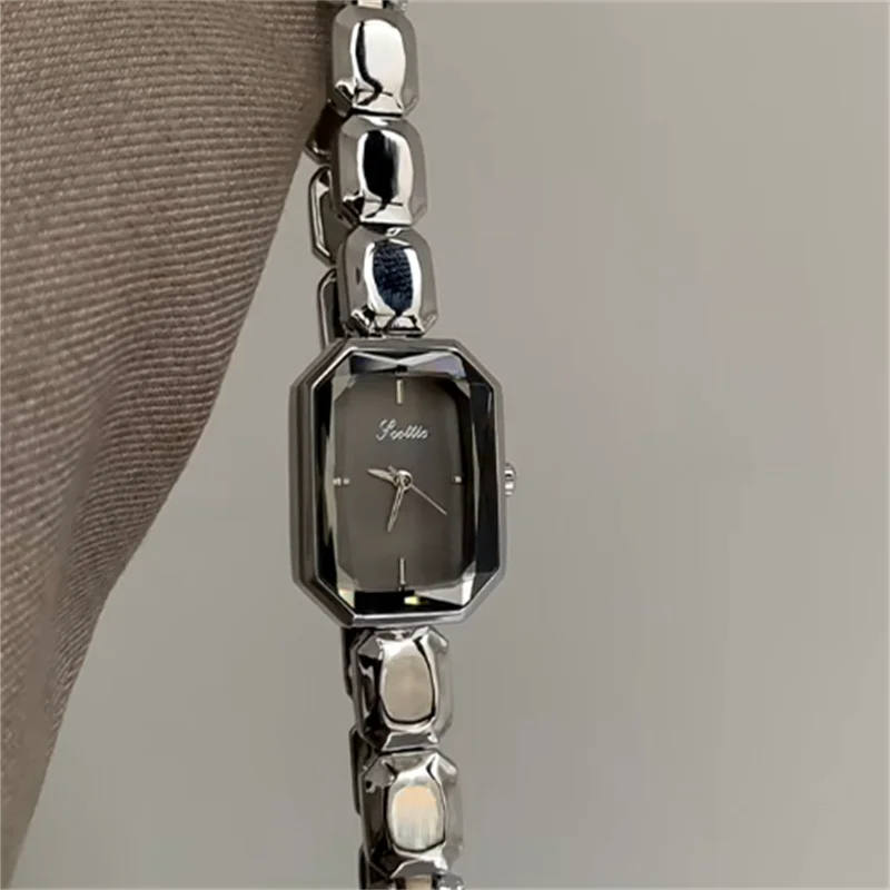 Bracelet-Style Watch Luxury Silver Wristwatch Minimalist Premium Women's 2026 New Arrivals High-Quality Quartz Timepiece