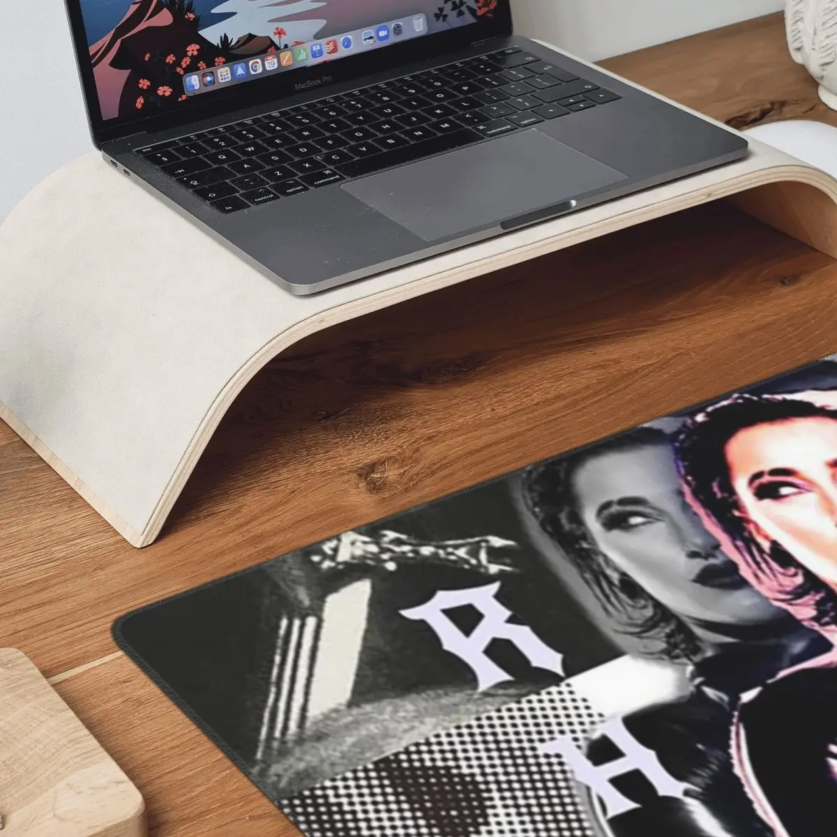 WWE Rhea Ripley Großes Mauspad, Computer-Tastatur, Mauspad, Gamer, PC, Laptop, Schreibtischunterlage, Bürozubehör, Tischsets