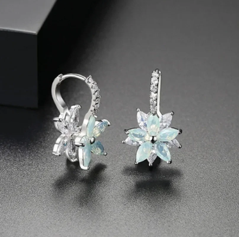 Luxury Cubic Zircon Easy Wear Lovely Geometric Flower Milticolor Stud Earrings for Women Temperament Party Fashion Jewelry