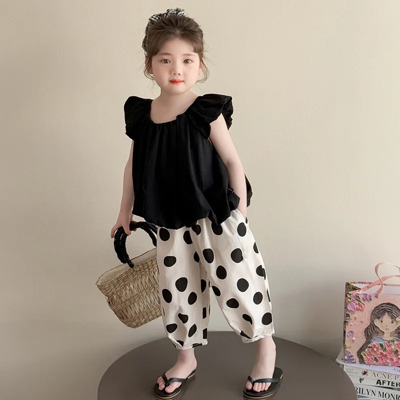 

2025 Set of Girls' Summer Little Fly Sleeves Backless Top Fashionable and Cute Polka Dot Pants Loose Fit