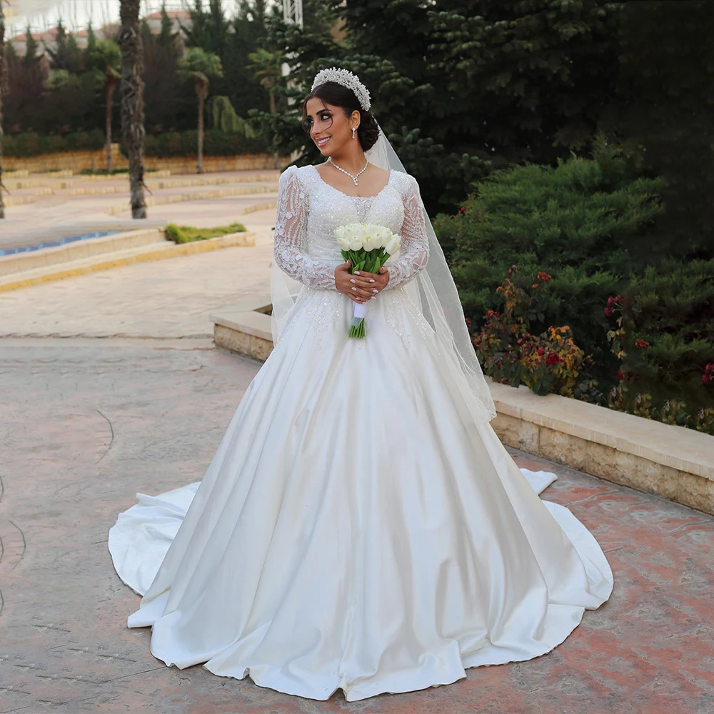 

Luxury Muslim Wedding Dresses Square Collar Long Sleeve A-Line Graden Bride Dress with Beading Sequined Bridal Gown Customized