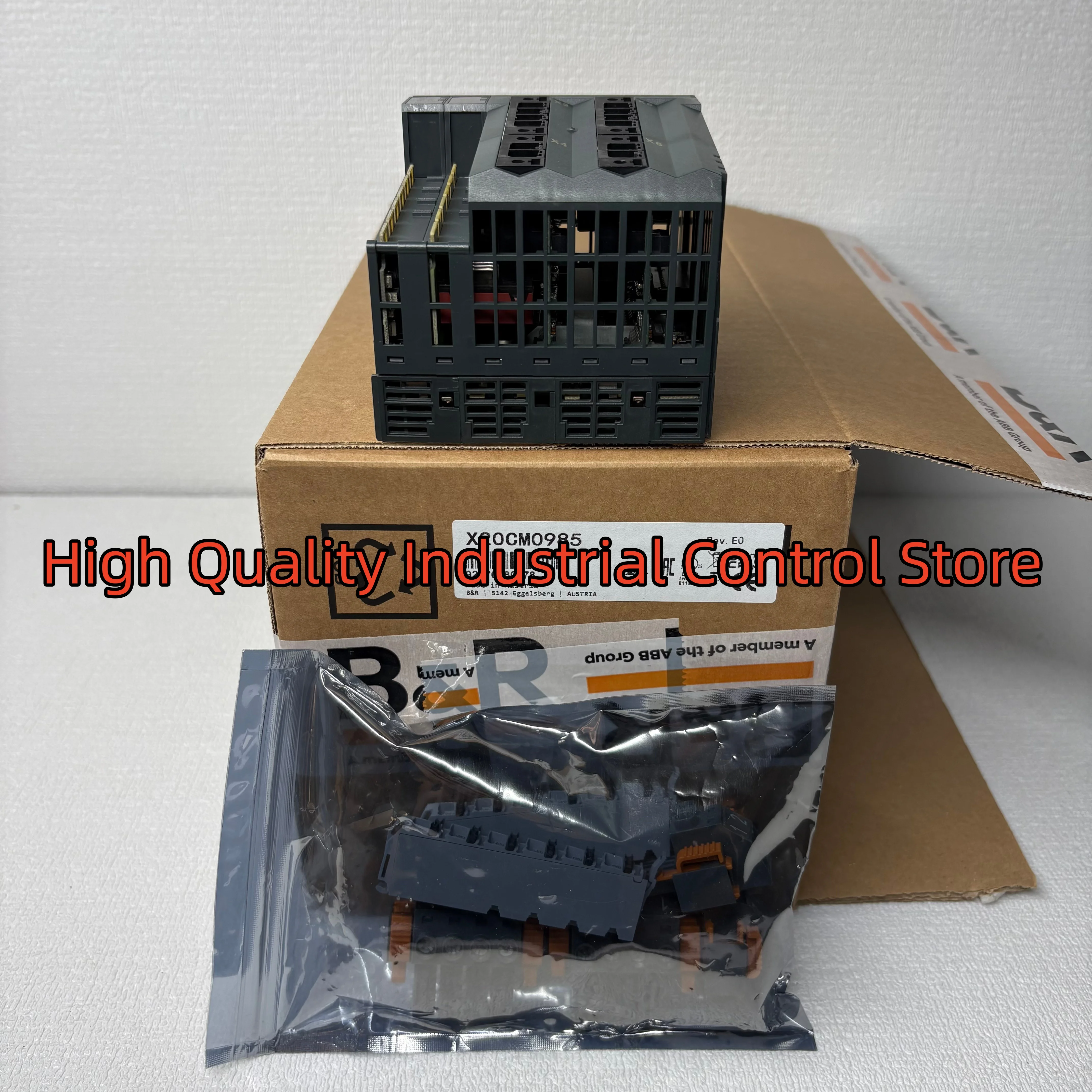 

Модуль питания X20CM0985 новый в коробке