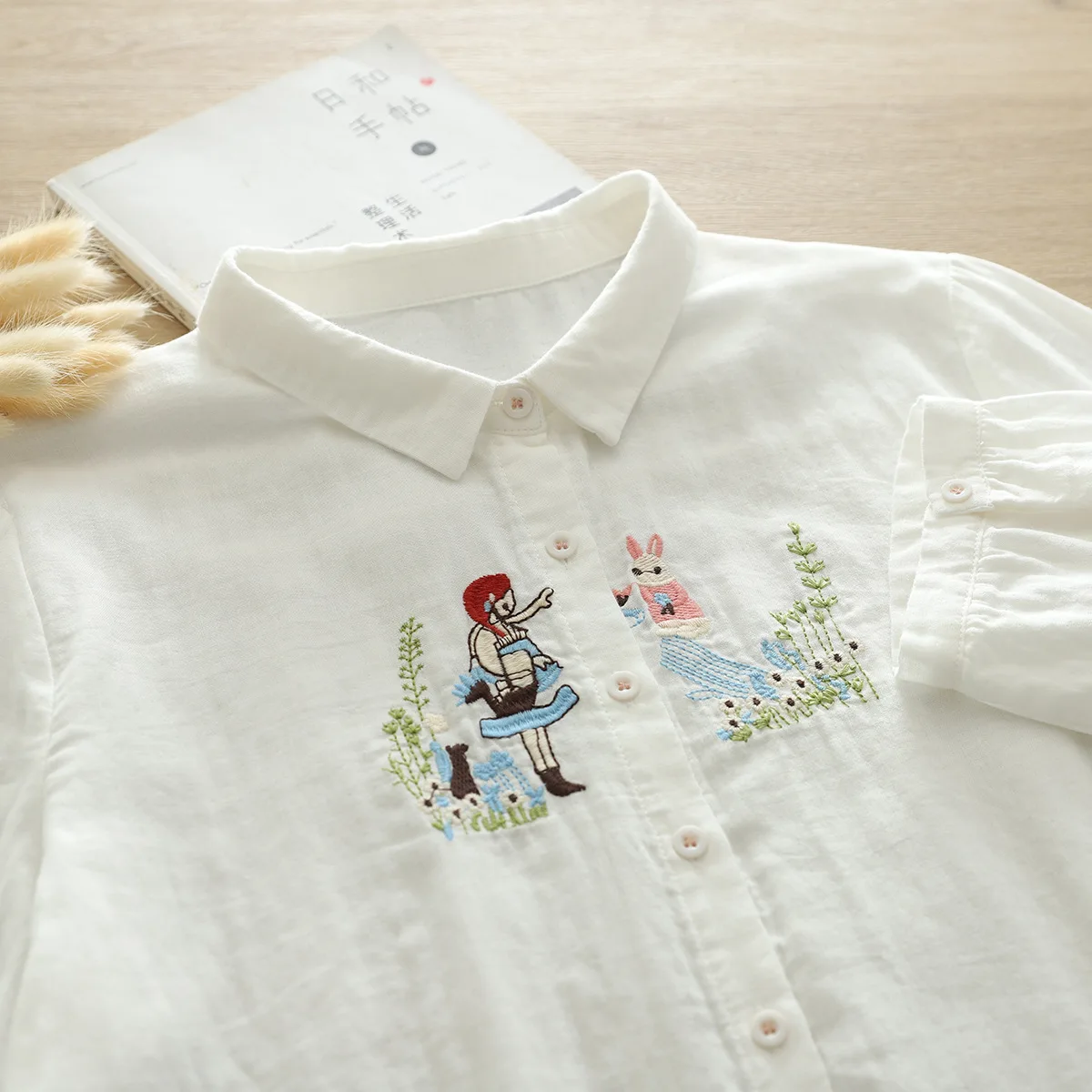 New Spring Cotton Rabbit Embroidery Shirt Women Lapel 3/4 Sleeve Commute Tops Girl Loose Versatile Blouses 2024 Autumn T45310QC