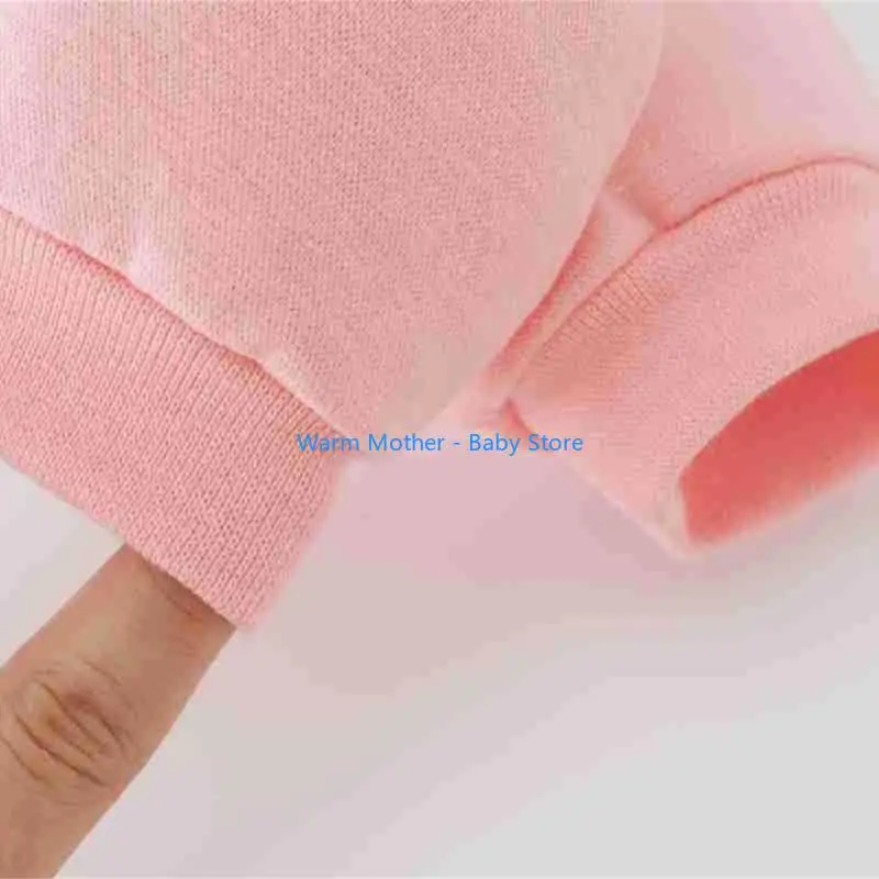 

Scratch Proof Gloves and Footwear Baby Essential Headwear Anti Scratches Newborn Hat with Mittens and Foot Wrap 57QE