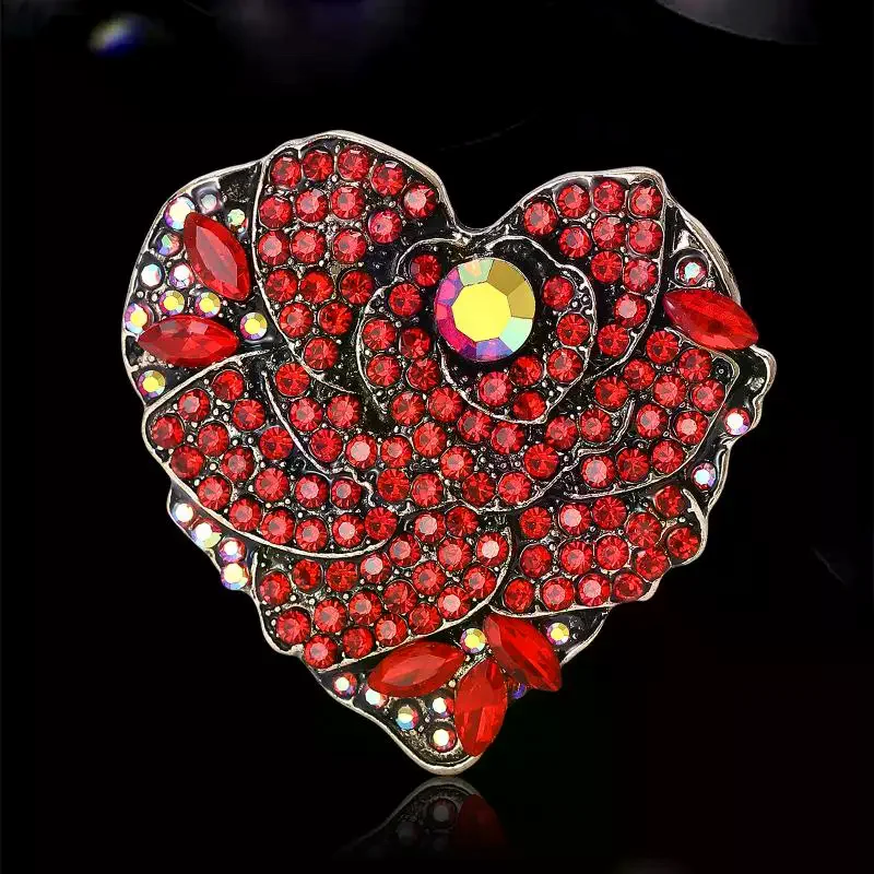 Fashion Rhinestone Red Shinning Heart Brooches For Women Clothing Coat Banquet Party Accessories Gifts