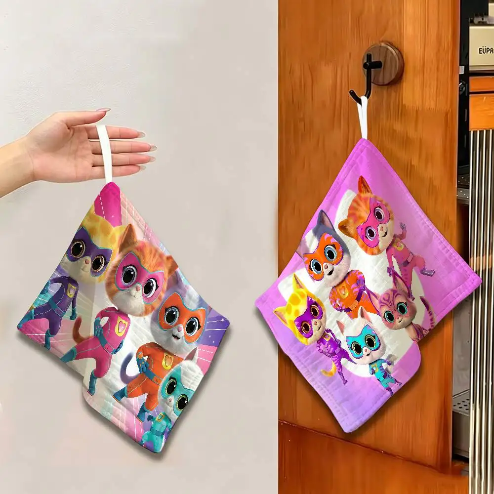Junior Super Kitties Hanging Design Hand Wiping Towel, Polyester Cotton Fabric, Universal for Bathroom Kitchen