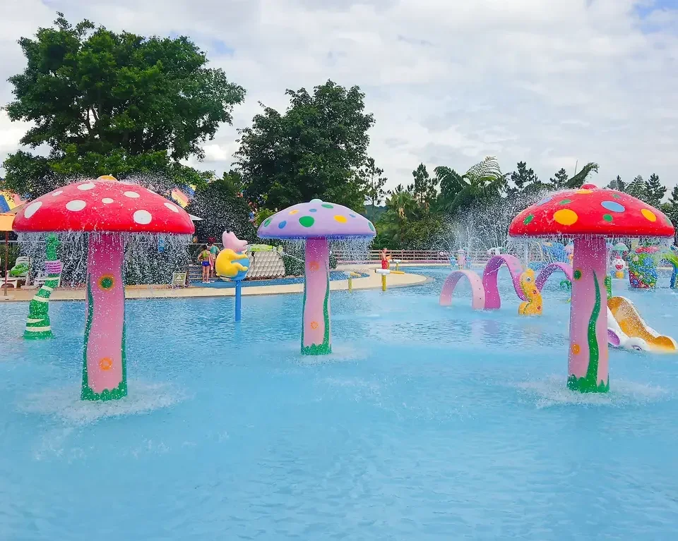 Outdoor Water Sprinkler Aqua Park Swimming Pool Play Mushroom Sprayer Play Set Equipment Splash Pad Park
