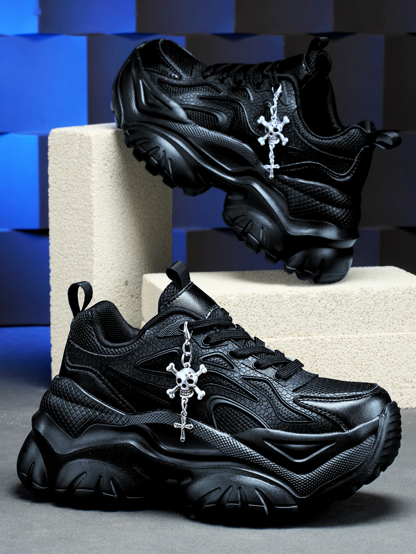 Women's Height-Increasing 7cm Fashion Casual Sneakers with Dark Style 3D DIY Detachable Metal Silver Cross Skull Decoration Chain Shoe Accessories, Women's Sneakers for Outdoor Use in All Seasons, Eva Thick-Soled High Platform Black High-Heeled Shoes, Lightweight Soft-Soled Shock-Absorbing Non-Slip Running Shoes, Round-Toe Easy Lace-Up Black Large-Size Shoes for College Students and Teenagers, Suitable for Daily Wear, Home, Dating, Fitness, Office Work, Women's Trendy Versatile Wedge Sneakers view 6