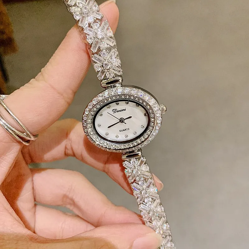 2024 Crystal Oval Bracelet Women Watches Quartz Quality Luxury Ladies Watch Rhinestone Diamond Wristwatch For Gift