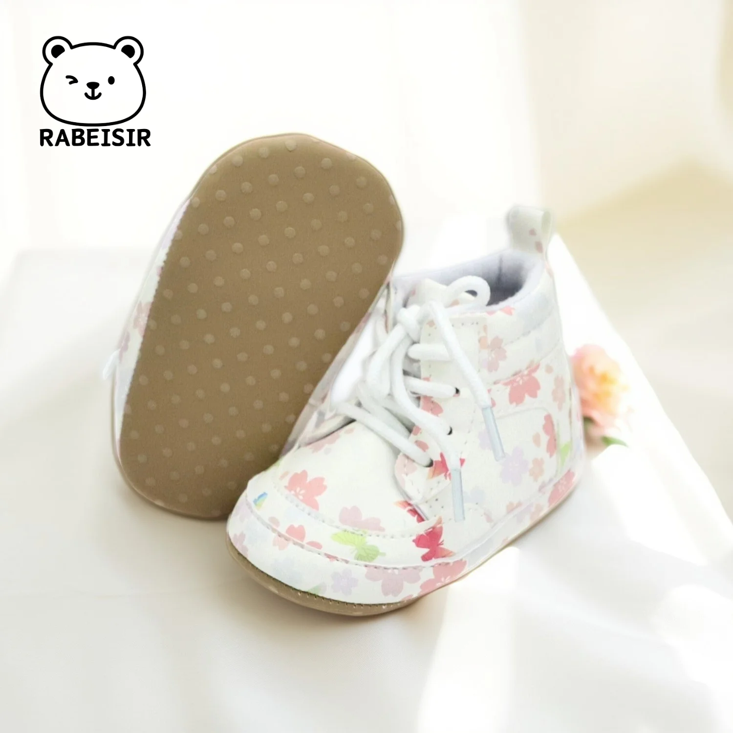 أحذية رياضية للفتيات الصغيرات، أحذية للأطفال، أحذية عالية الجودة، قابلة للتنفس، غير قابلة للانزلاق، بسيطة ومتعددة الاستخدامات، طراز الربيع والخريف