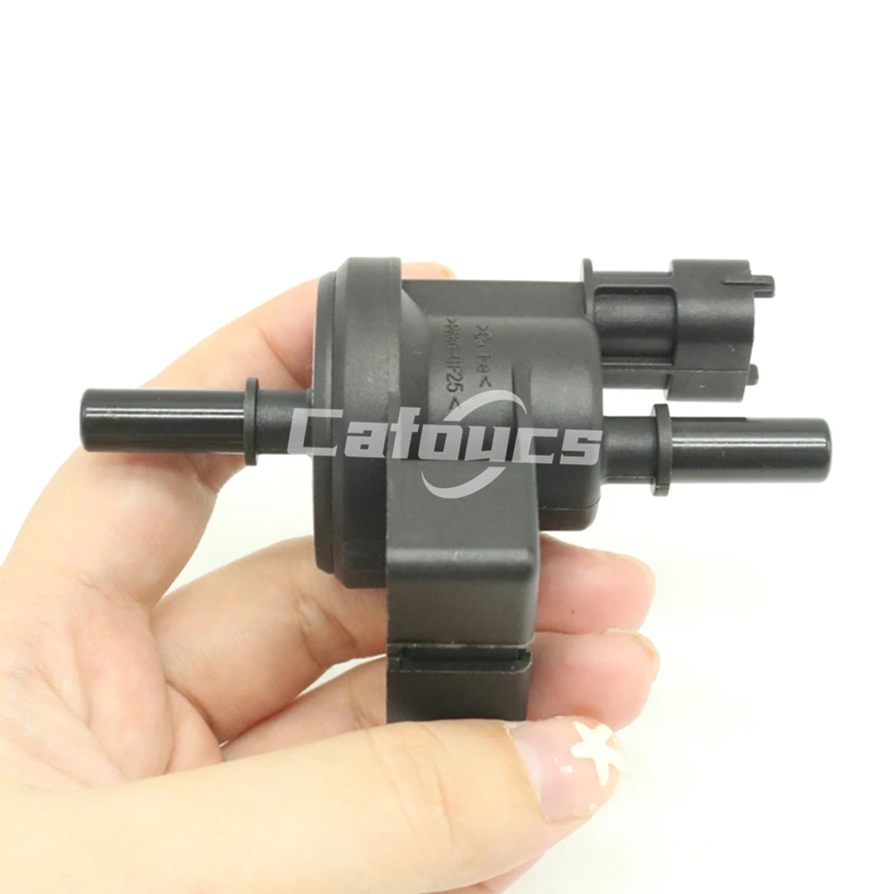 Magnetventil Fuel Tank Breather Ventilation Vapor Purge Control Canister Solenoid Valve For Maserati GranCabrio Quattroporte M139 Ghi Gas und Kraftstoff — Detail 4