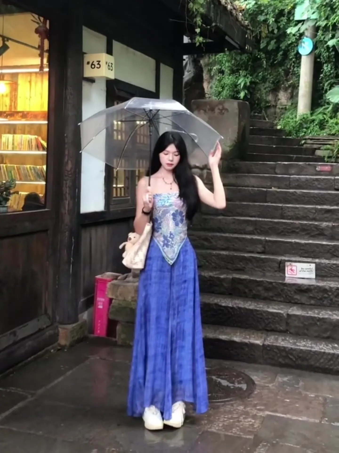 

Summer Casual Print Backless Crop Top And Wide Leg Pants Two Piece Set for Women Trendy Hot Girl Blue Color Spring Wear