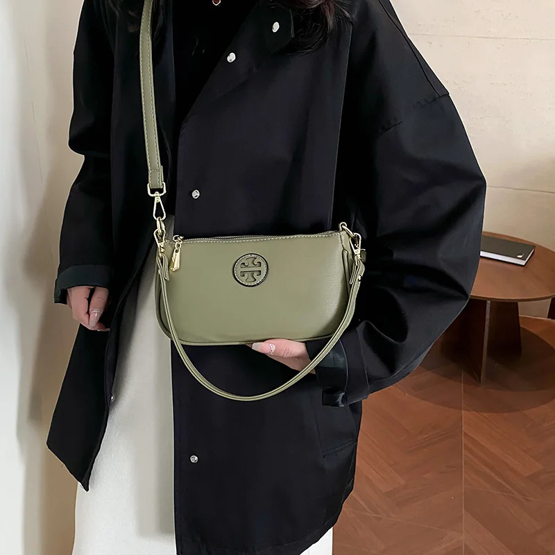 

​ ​ Изогнутая сумка подмышки из нержавеющей стали 2025 года, женская сумка через плечо и через плечо, женская сумка-тоут из мягкой кожи «день-ночь»