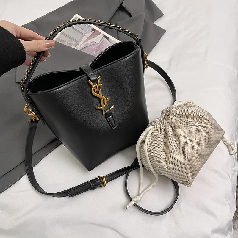 

Trendy Letter Logo Design Crossbody Handbag High-End Minimalist Vintage For Women Messenger Purse