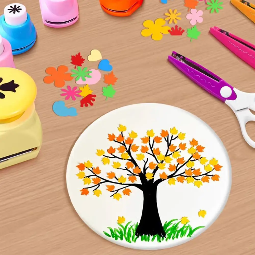 1set Creative Hole Punch Set Perfect For DIY Scrapbooking And Birthday Cards Fixed Patterns And Random Colors Available