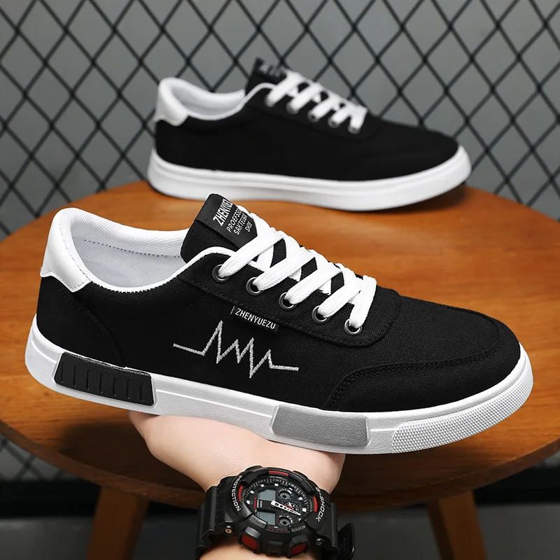 

2025 Plus-size spring men's shoes, Korean-style trendy sneakers, casual sports shoes, fashionable and versatile casual shoes