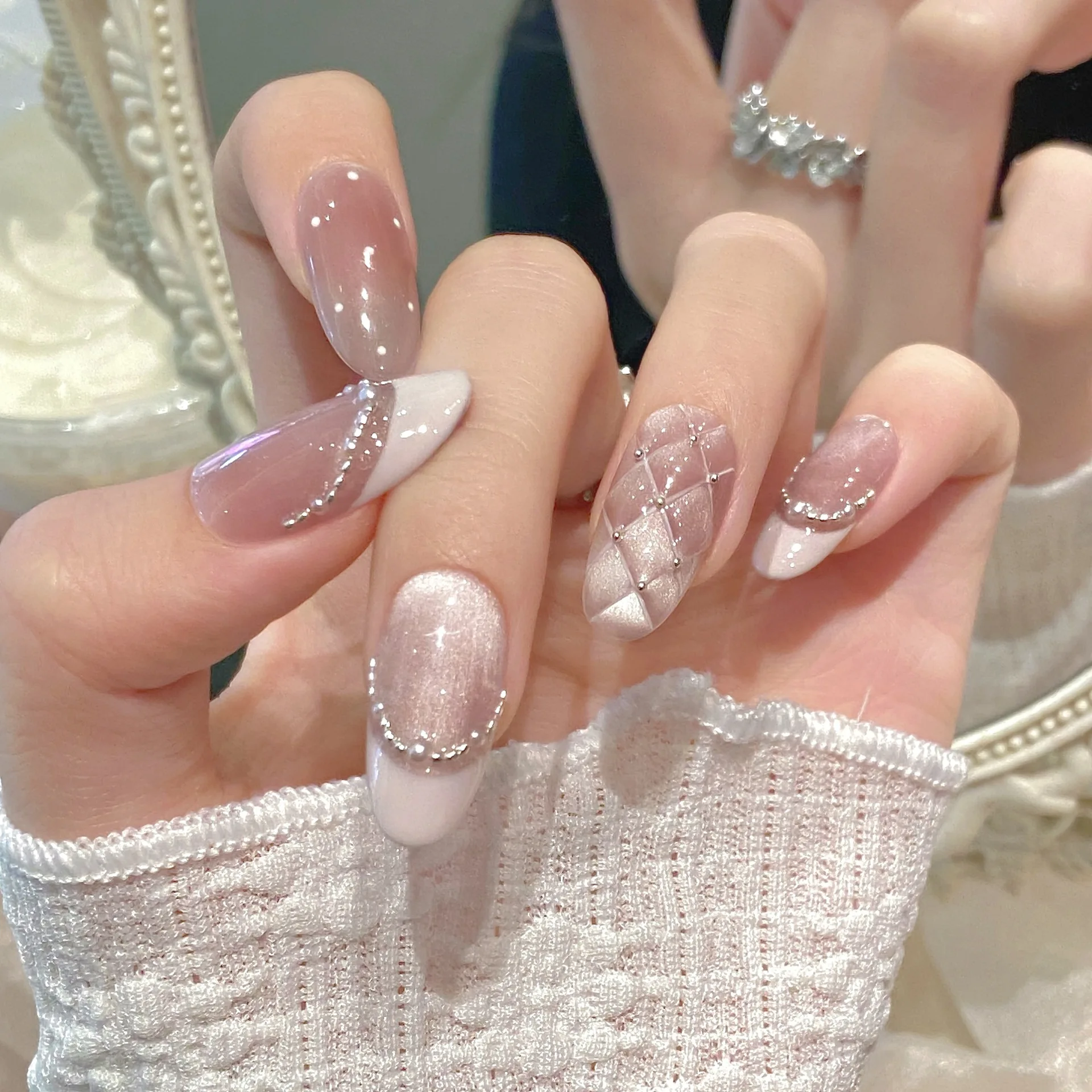 Handmade Sweet Diamond Grid Decor Press on Nails French Shiny Pink Cat Eye Fake Nails Wearable Reusable Korean Bride False Nails