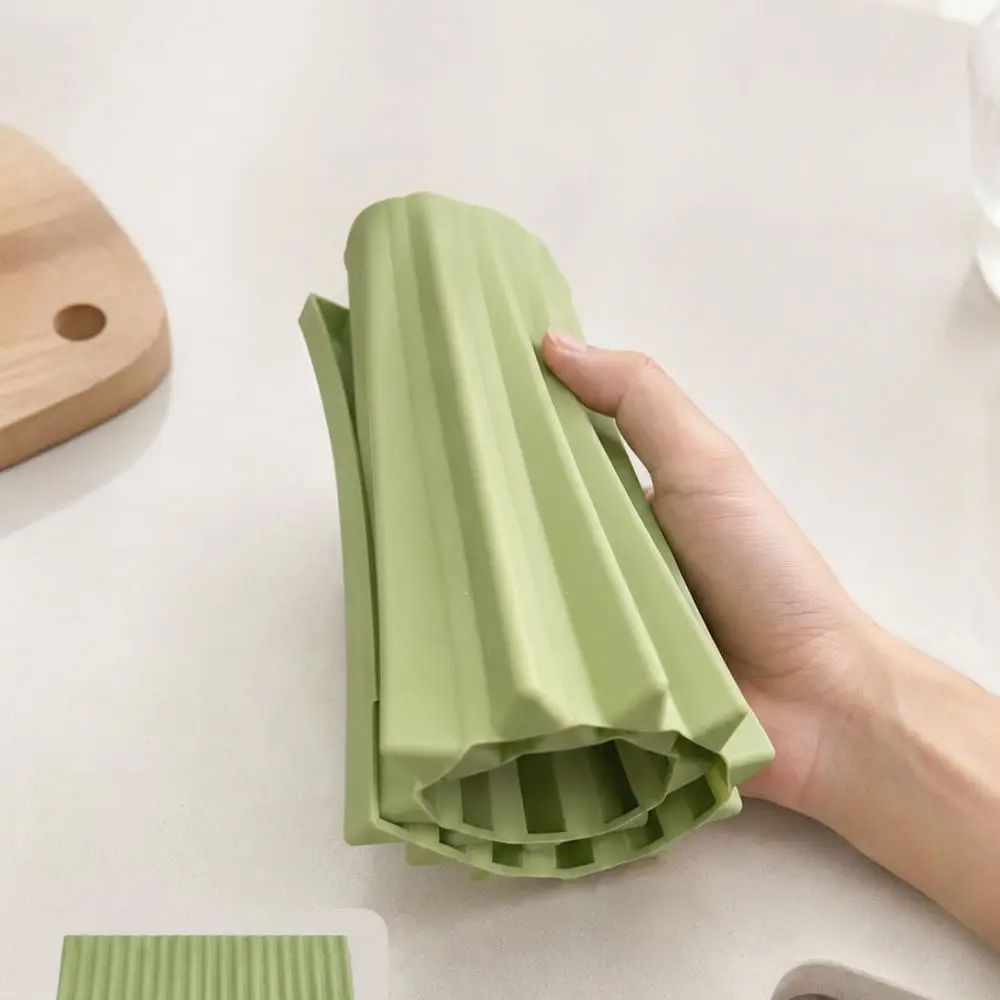 Kitchen Faucet Water Catcher Silicone Drain Pad Sink Splash Guard Countertop Drying Tray Non Slip Dish Organizer