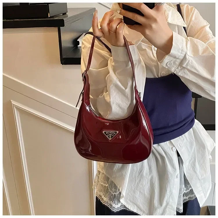 

Luxury 2025 Convertible Shoulder Bag Women Crescent Moon Crossbody Purse Silver Euro-Chic Evening Boutique New
