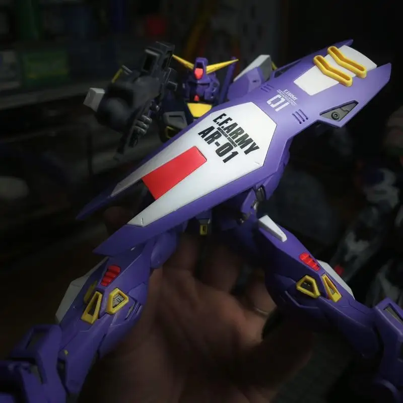 012 Modello MG 1/100 F90 Uuit2 Viola Kit modello di assemblaggio Action Figures Robot Kit modello in plastica StatueToy Regali