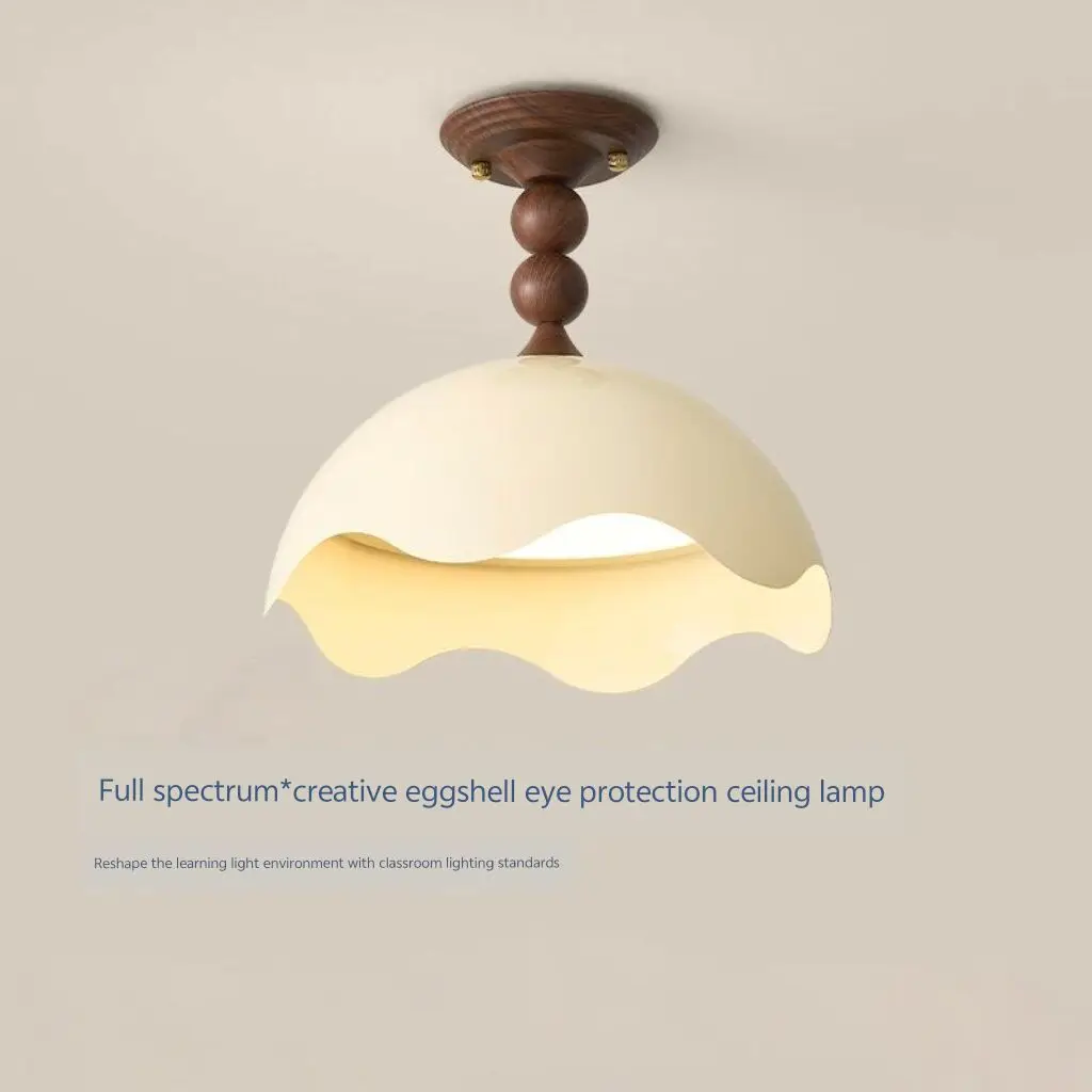 クリエイティブな木製スタイルの卵殻天井ランプ、フレンチクリームスタイルの寝室ランプ、新しいデザイナーヴィンテージルームランプ