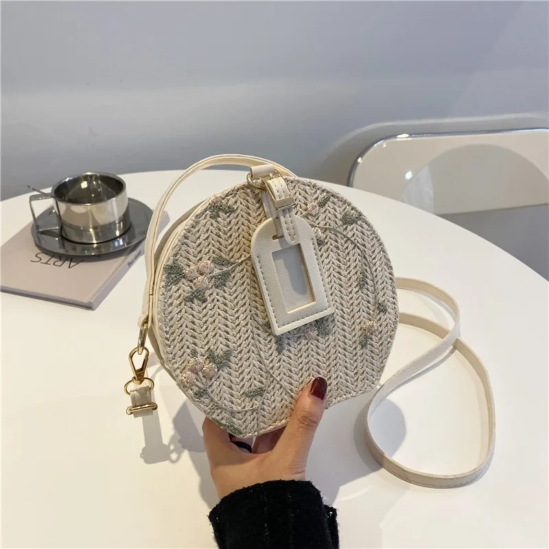 

Trendy straw bag 2025 new small fresh flower woven handbag shoulder crossbody small round bag