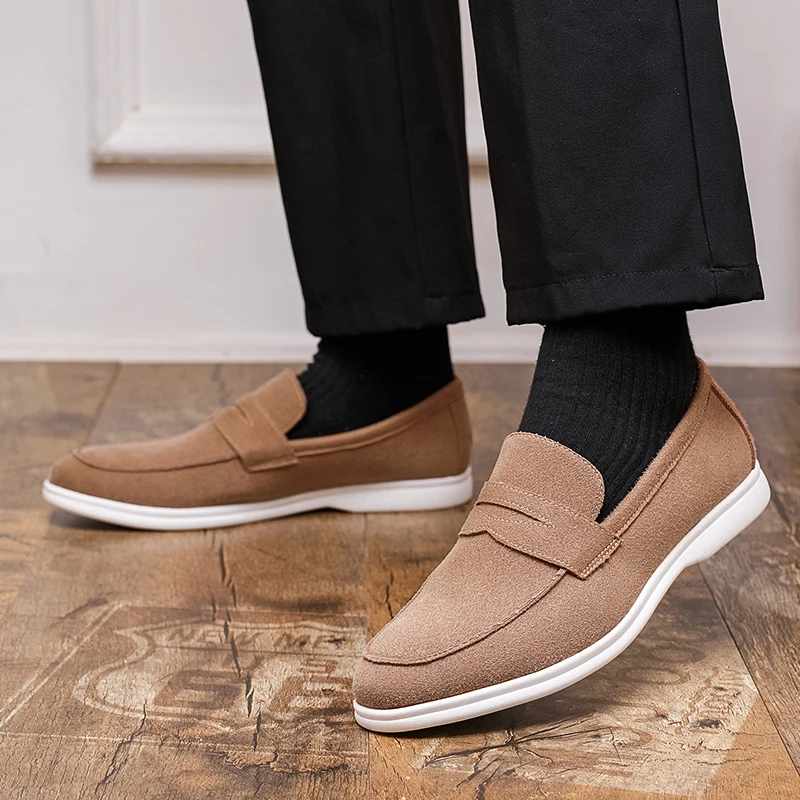 Men Shoes Casual Business Loafers Black Beige Men Anti-suede Flat Comfortable Light Fashionable Small Leather Shoes Travel Shoes