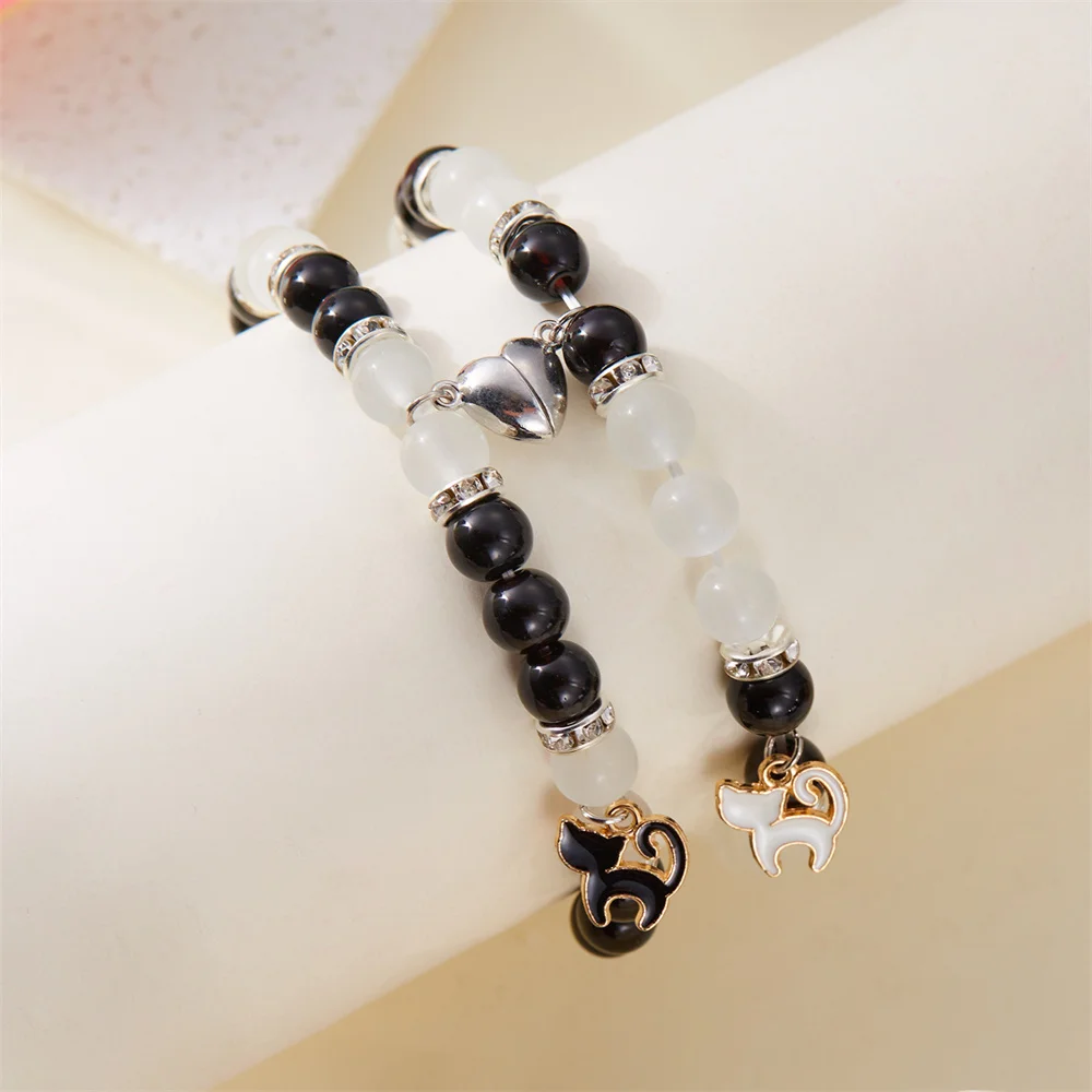 

2PCS/Set Cartoon Little Cat Pendant Couple Bracelet for Women Men Black White Kitten Beaded Bracelets Friendship Jewelry Gift