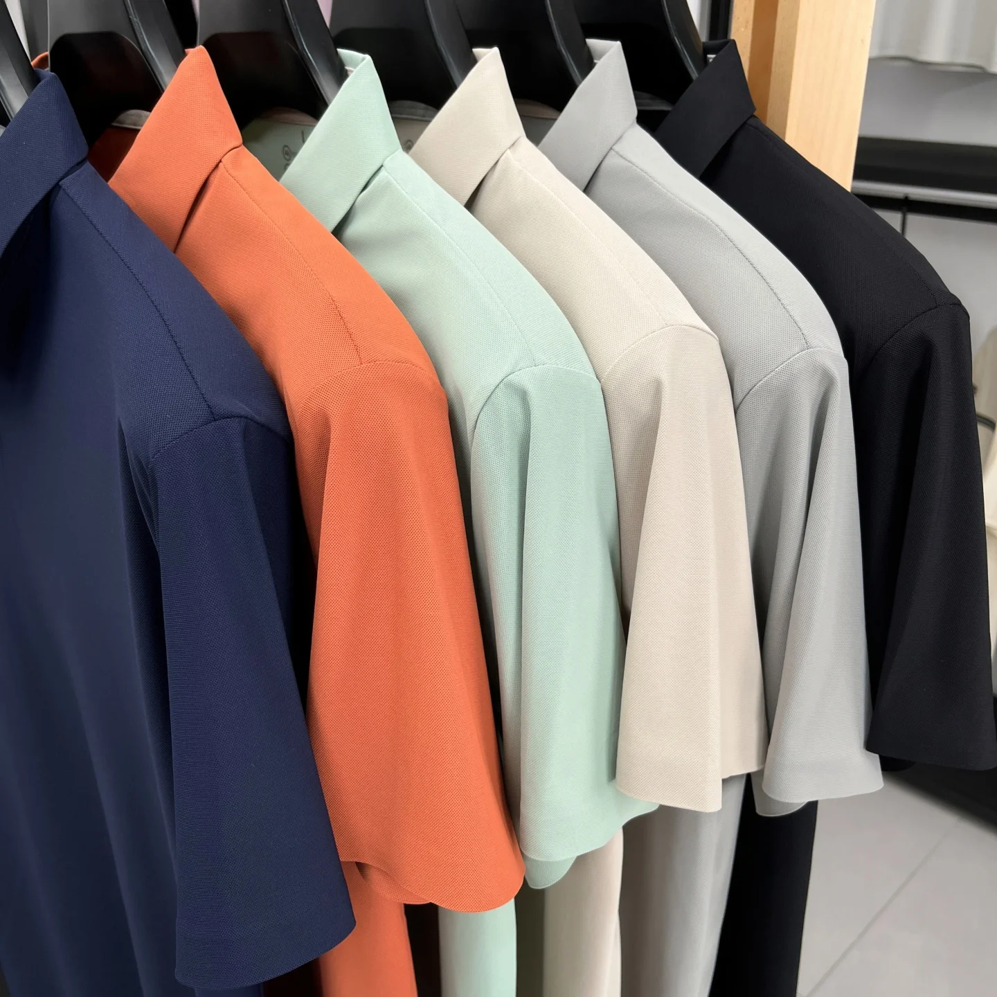 Hochwertiges Eisseide-Kurzarm-Poloshirt, Marken-Luxus, geprägt, modisch, neu, Herren-Sommer-T-Shirt, atmungsaktiv, lässig, Business-T-Shirt – Detail 18