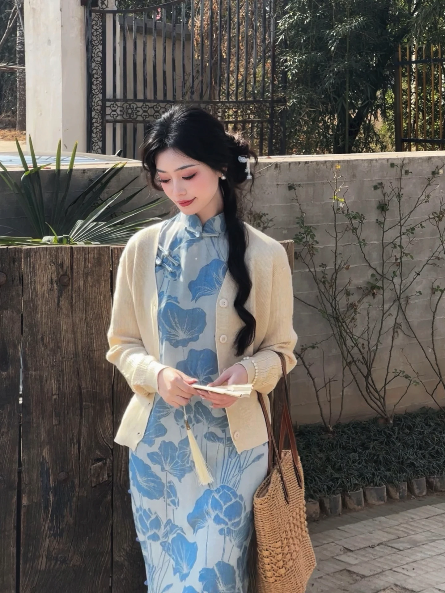 

Young Sle Vintage Qilapao Women's Long Dr Slit Low Cut Breathable ort Sve Chinese Sle Floral Patterned Casual Wear