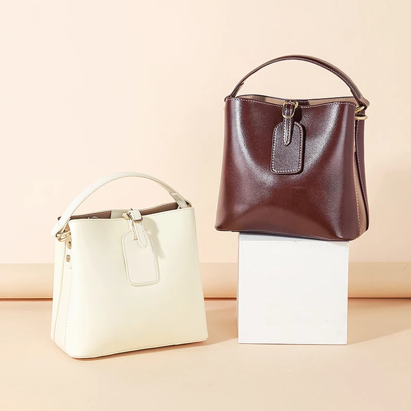 

Retro Women's Genuine Top Layer Cowhide Leather Large Capacity Bucket Hand Bag Soft Tote Crossbody Bag Vintage Commuting
