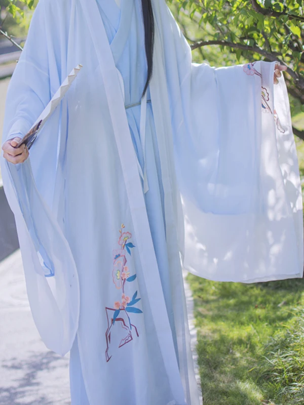 

Original Design Hanfu Premium Embroidery ex Large Sve White Spring Summer Collection for Individual Cusers