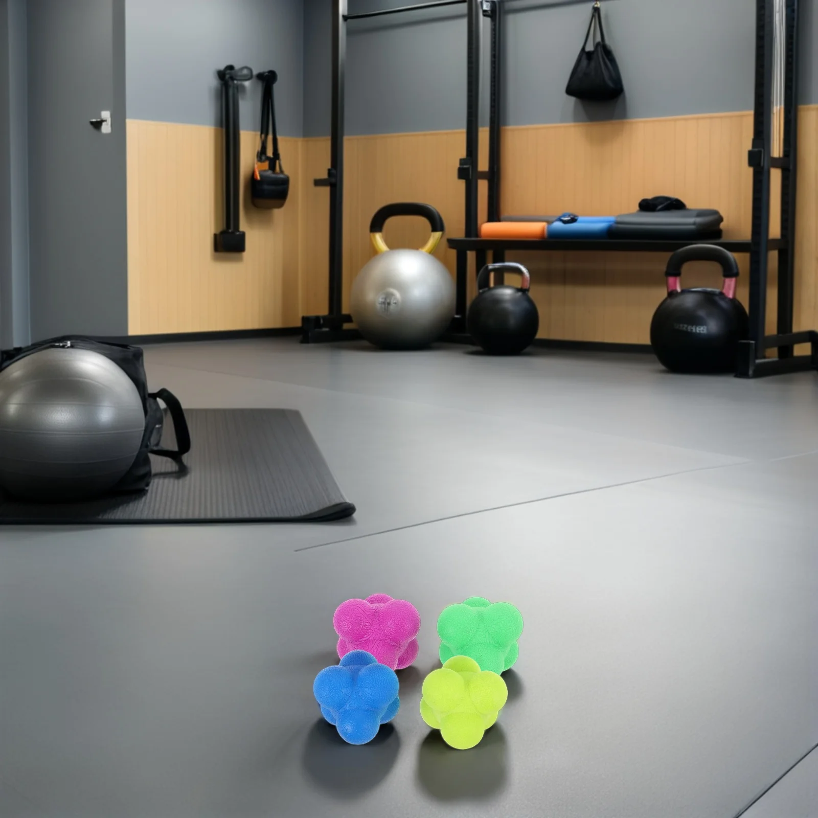 Le palline da allenamento esagonali da 4 pezzi migliorano la coordinazione Handeye Velocità di reazione Compatibilità multisport Appassionati di fitness