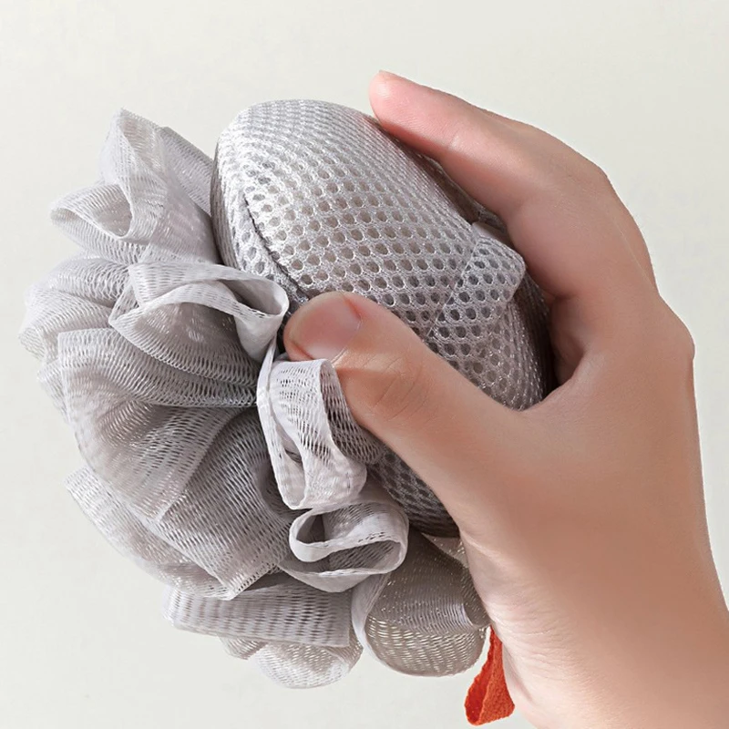 1 pezzo di palla da bagno in spugna morbida luffa - dispenser di sapone 2 in 1 e scrub per il corpo sfera da doccia esfoliante per il bagno per uomini e donne