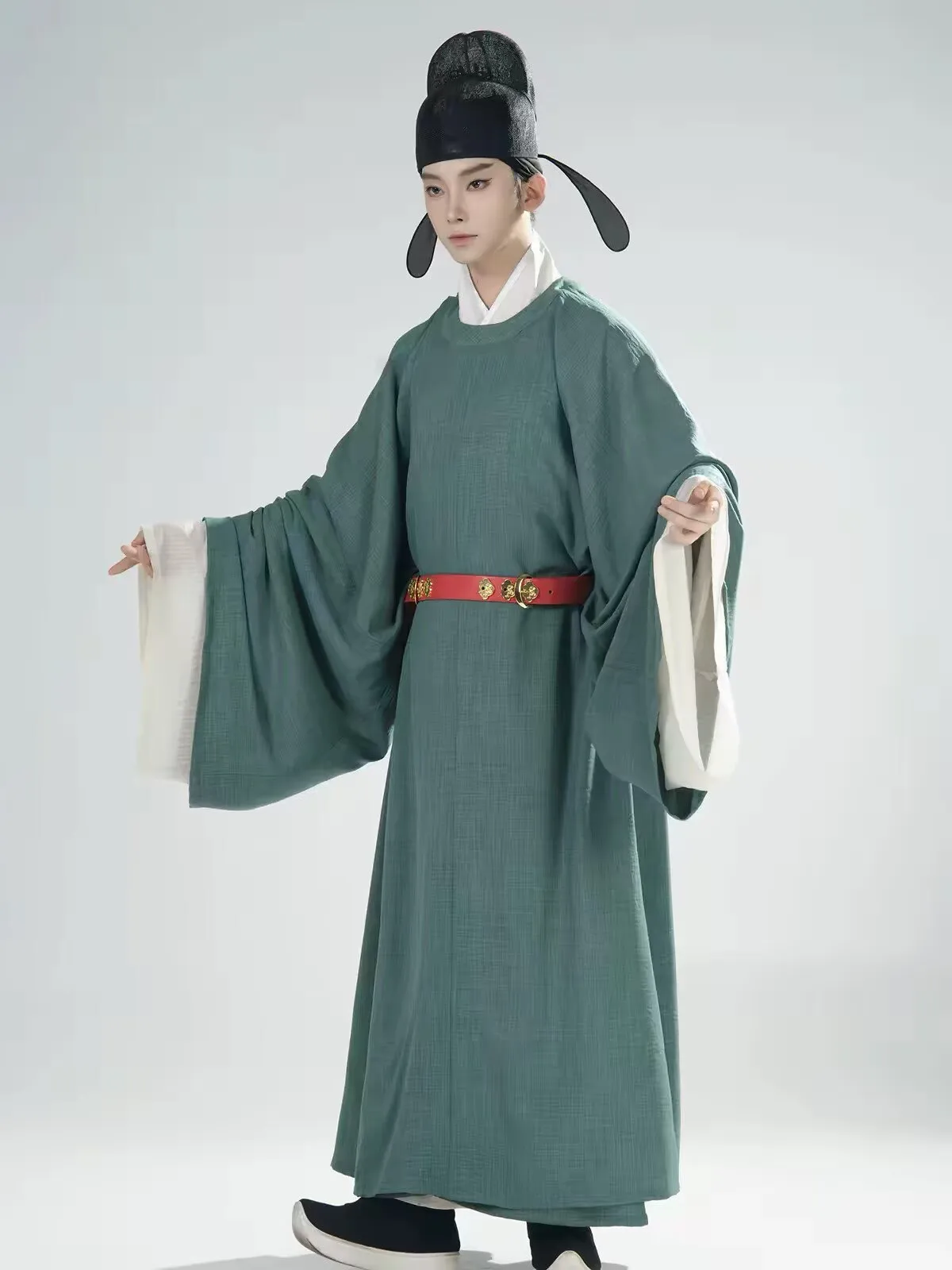 Vintage Chinese Tang Style Hanfu For Men Solid Color Loose Fit Round Neck Taoist Kua Pao Robe Casual Daily Cosplay Inner Outfit