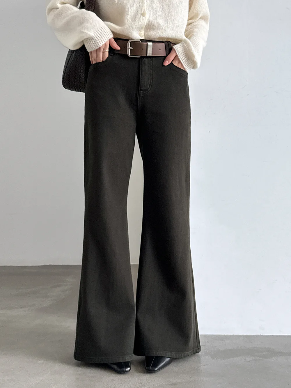 Autumn women's casual solid color high waist loose flared jeans