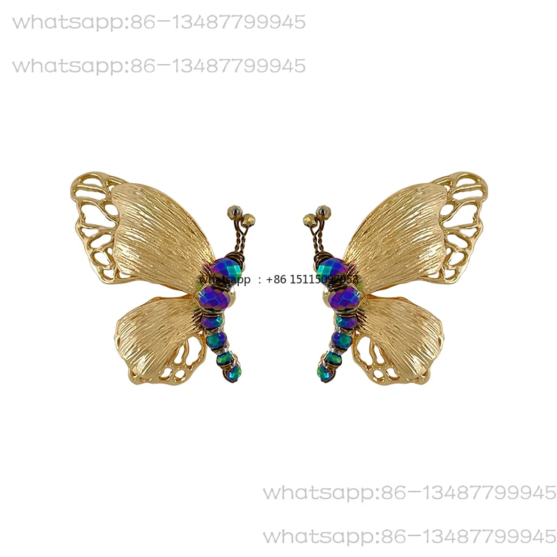 New Chinese retro gold butterfly earrings light luxury high sense niche unique temperament stud earrings