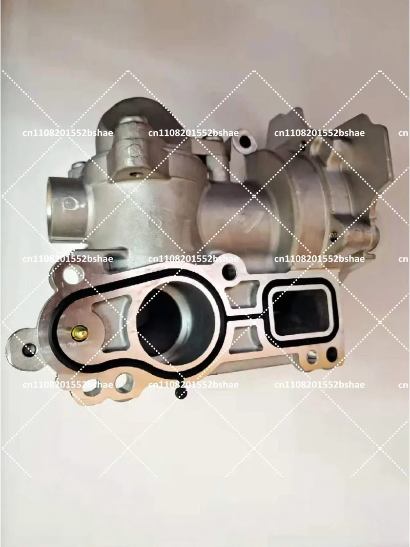 P700004963 Water pump with thermostat assembly For  4G20T
