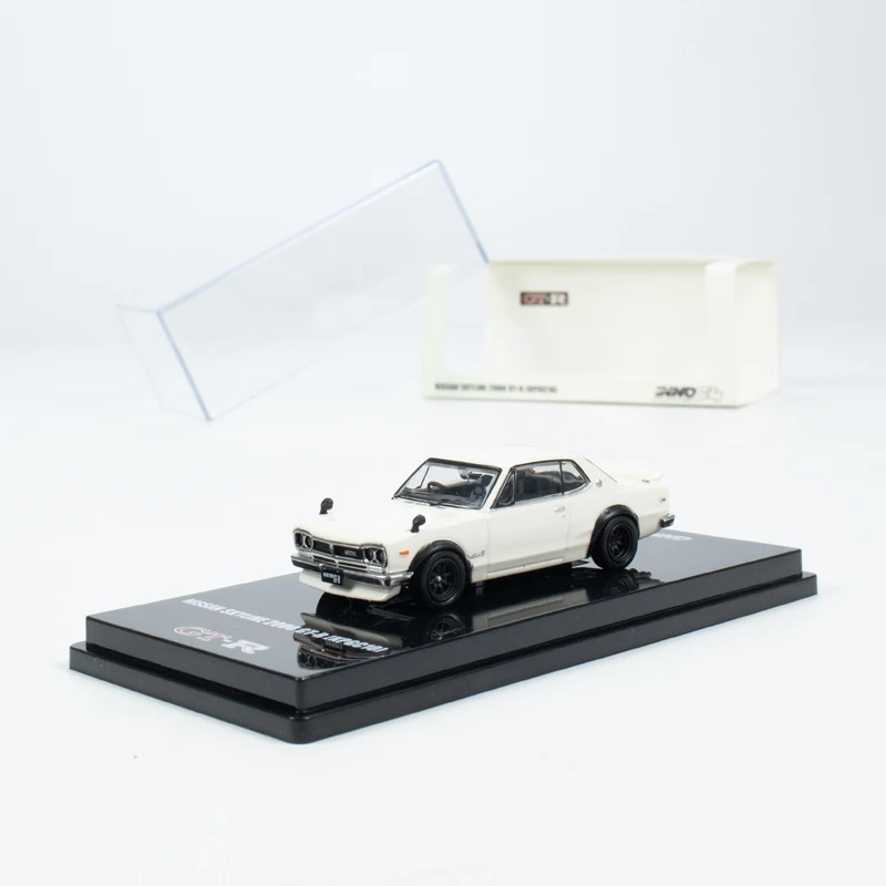 1:64 Nissan GTR Nissan SKYLINE 2000 GT-R KPGC10 alloy model, children's collection of display toys, holiday gifts for children.