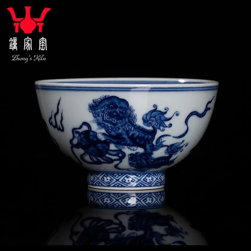 

Zhongjia Kiln Kung Fu Tea Cup Jingdezhen Tea Set Handmade Blue and White Wood Kiln Lion Roll Hydrangea Master Cup Single Cup