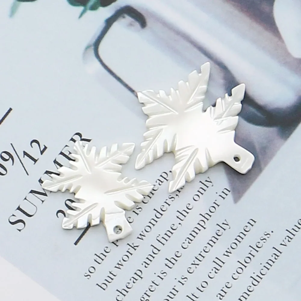 ciondolo-classico-in-conchiglia-naturale-d'acqua-dolce-bianca-intagliata-a-forma-di-pino-con-foro-singolo-materiali-per-gioielli-fai-da-te-collane-e-orecchini-alla-moda