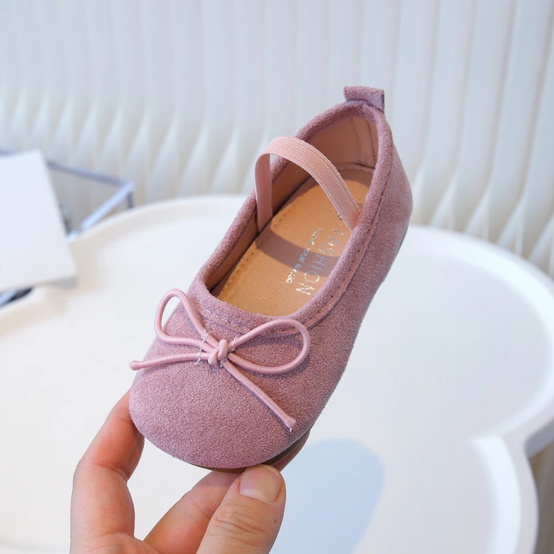 Prinzessinnenschuhe für kleine Mädchen, Bonbonfarben, Schleife, elastisches Band, flacher Kinderschuh aus Wildleder, süßer Slip-On, bequemer Herbst-Kinderschuh, Größe 21–30 – Detail 5