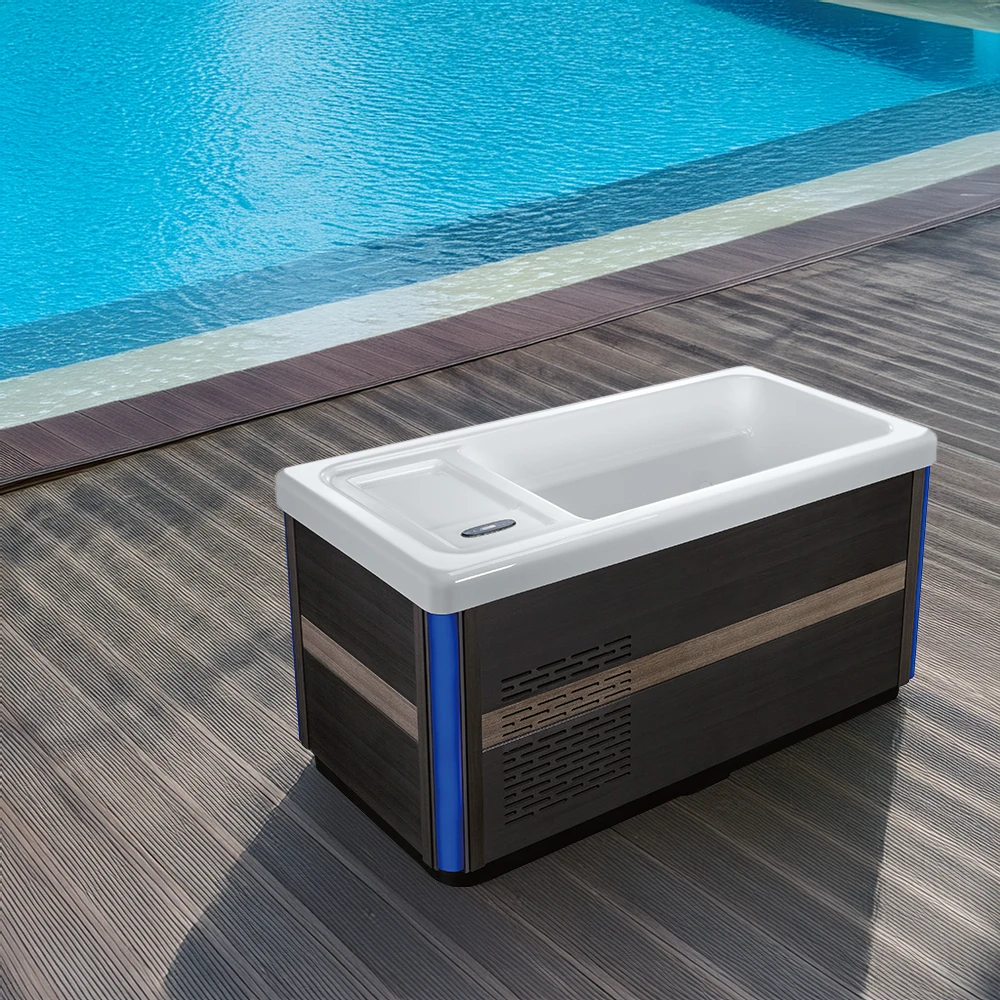 Eco-Friendly Chiller with Ice Bathtub, Outdoor Therapeutic and Recovery Bathtub with Cooling System Cover for 1 Person.
