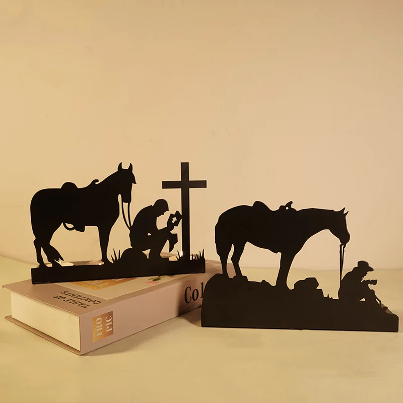 

-Border European Style New Metal Candle Holder Iron Crafts Home Iron Art Decorations Figures