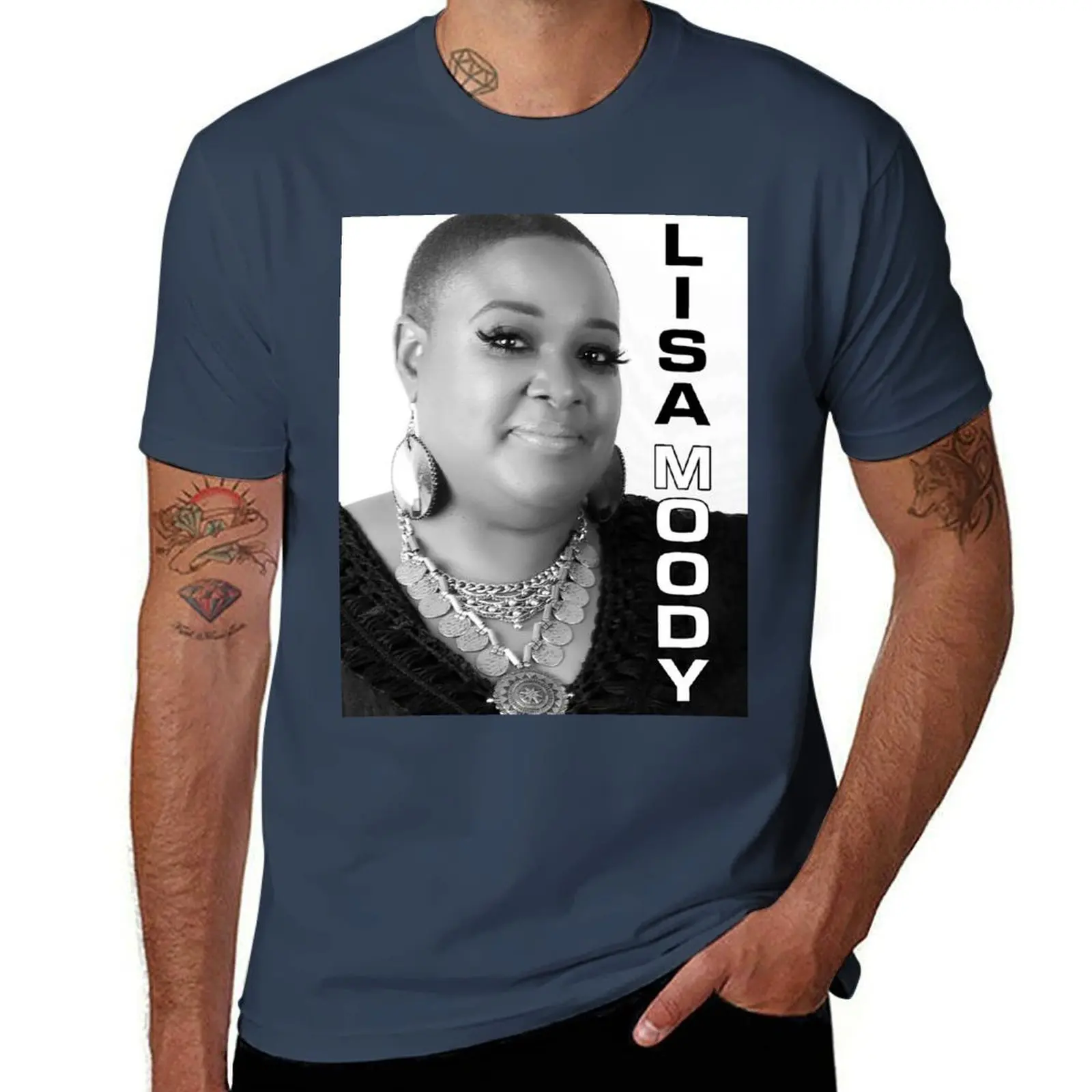 

LISA MOODY B&W T-Shirt t shirt man luxury funny t shirts man t shirts cotton 100% T-Shirt