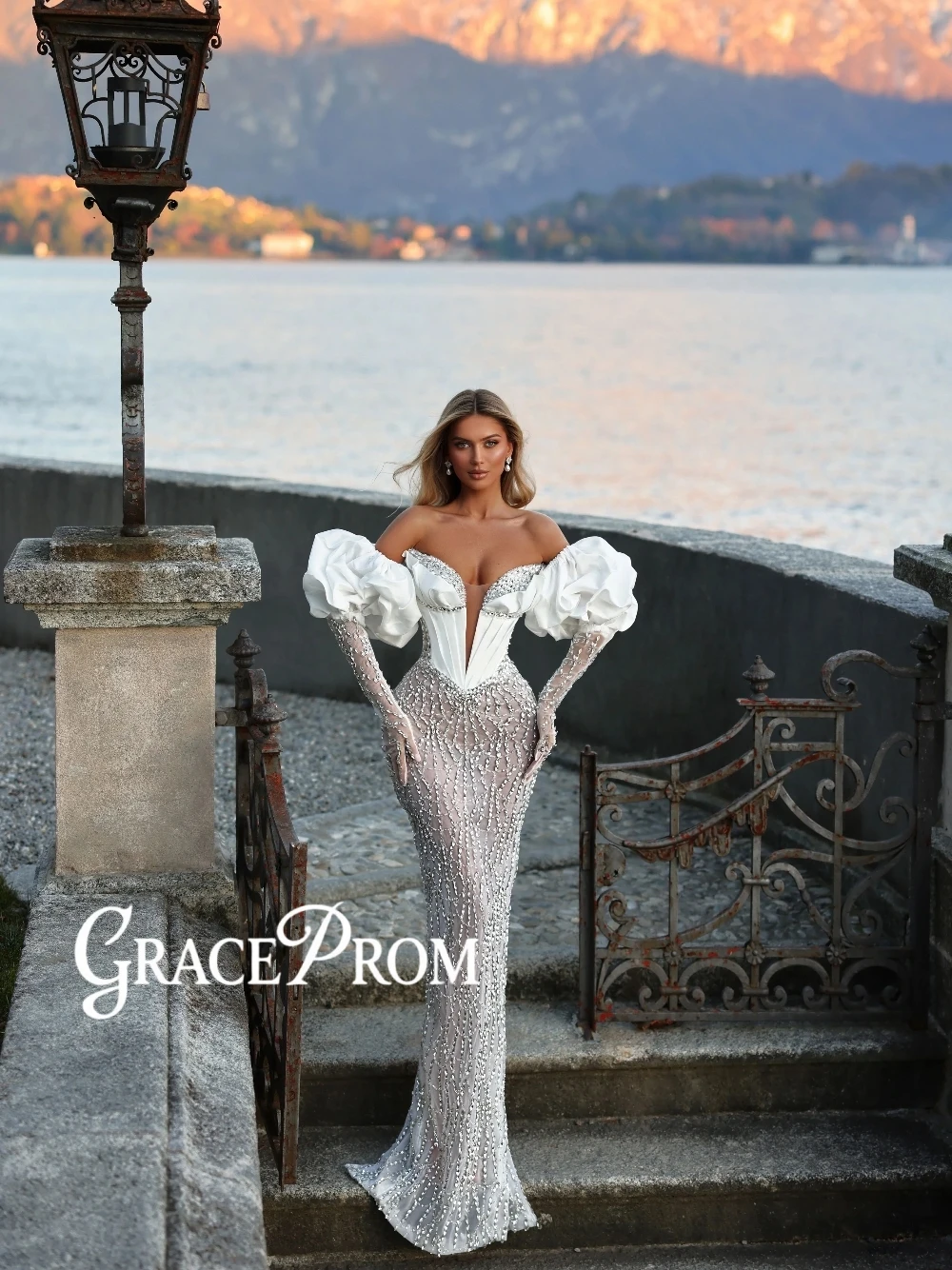 

Luxury Couture Mermaid Wedding Dress Sweetheart Satin Corset Beaded Sequined Illusion Bridal Gown With Detachable Puff Sleeves