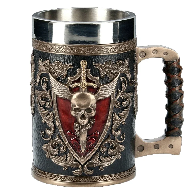 

Beer Mugs Coffee Cups Viking Warrior Skull Mug With 304 Stainless Steel Resin Wine Glass Mug New Year Christmas Fans Gifts